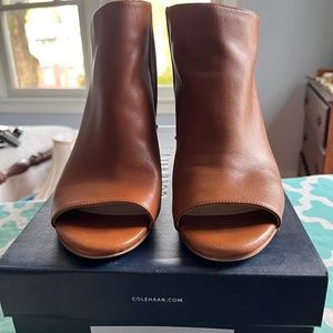 Cole Hana Anisha Bootie-size 8